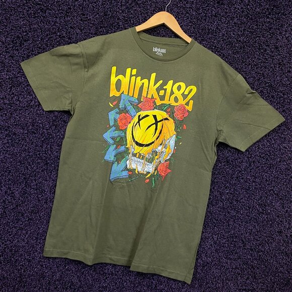 Blink 182 Happy Face Smiley Tshirt size extra large - Picture 3 of 4
